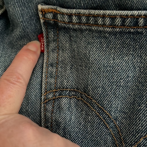 Vintage Levi’s 505 Broken In 36x32” Regular Fit - Picture 8 of 15